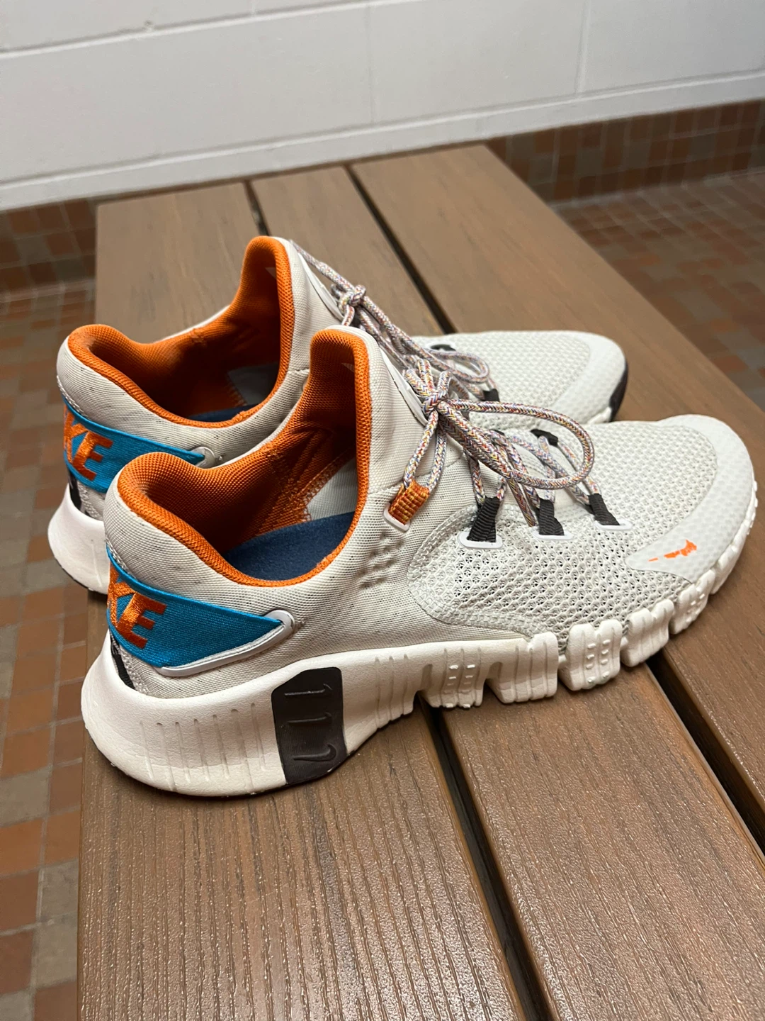 Nike Free Metcon 5 White Orange Shoes - US 10 - photo 2