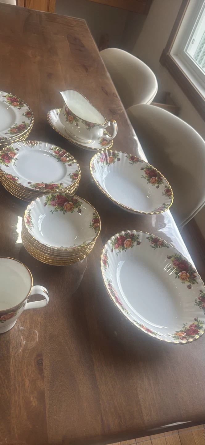 Royal Albert Old Country Roses Dinnerware Set - photo 5