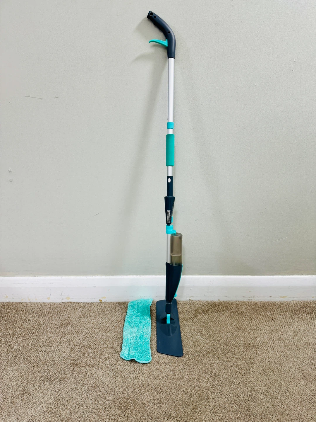 360° Rotatable Adjustable Spray Mop Cleaner - photo 2