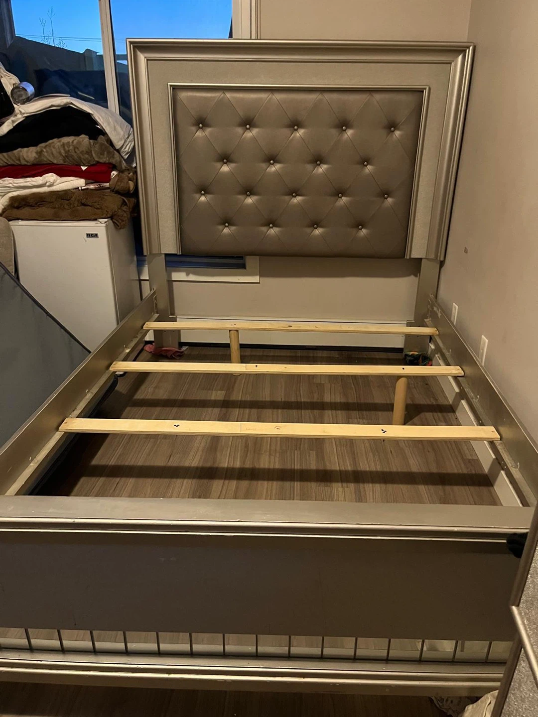 Tufted Headboard king Bed Frame