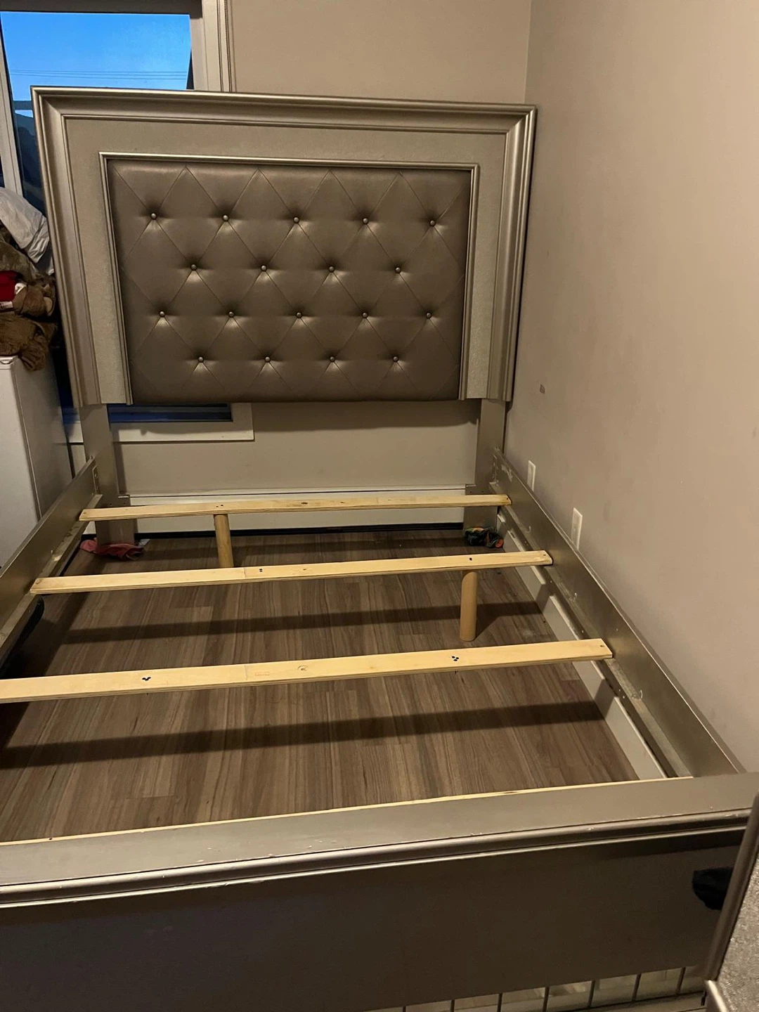 Tufted Headboard king Bed Frame - photo 3