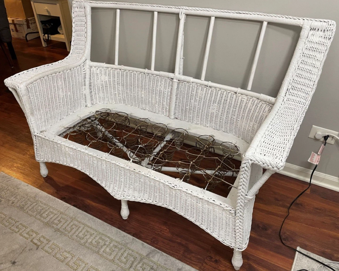 Refurbished Vintage White Wicker Two-Seat Couch - photo 5