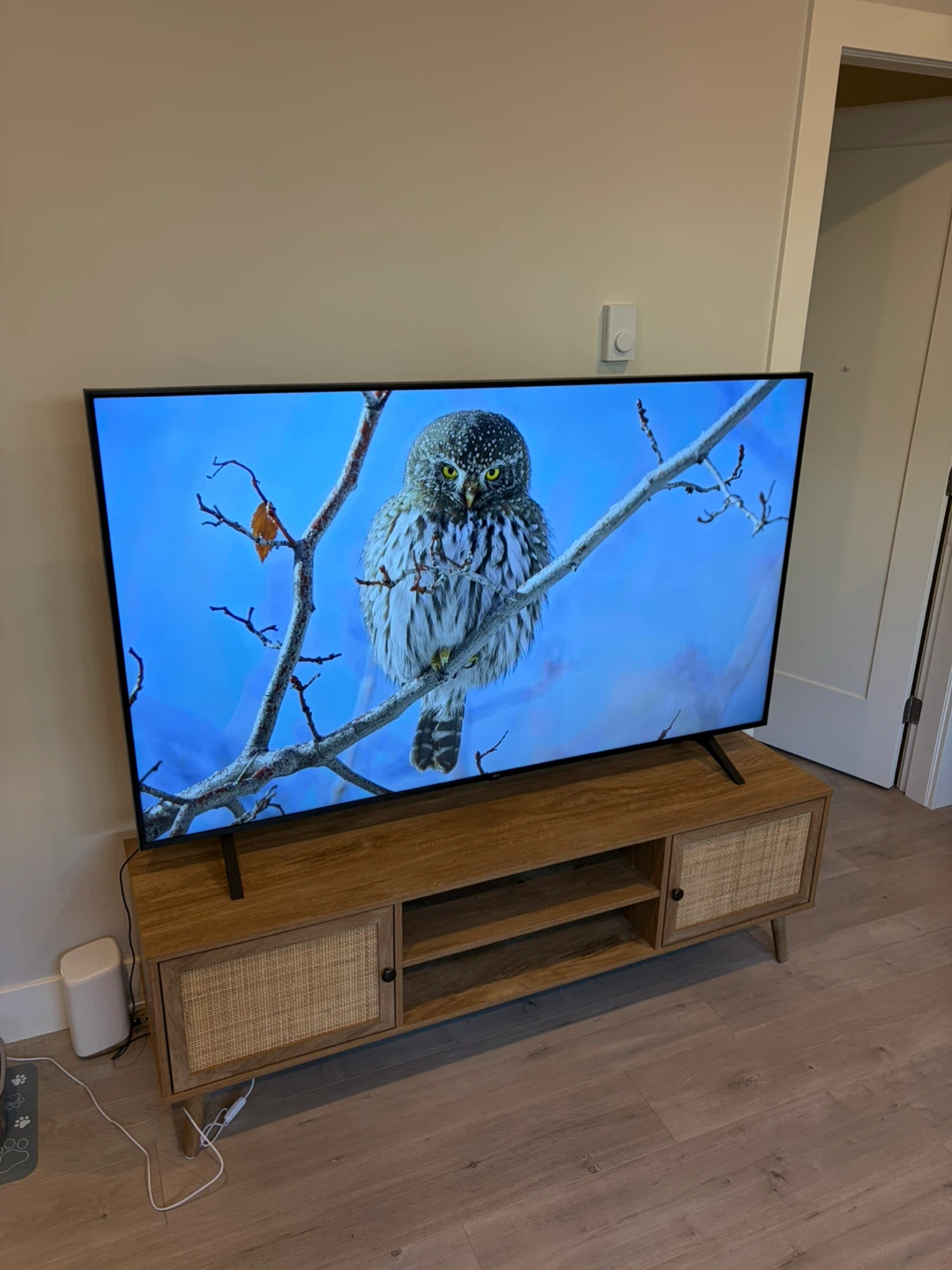 LG 65" UHD 4K Smart TV - photo 2