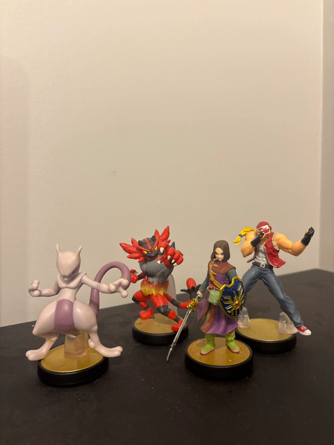 Nintendo Amiibo Figures (Mewtwo, Incineroar, Hero, Terry)