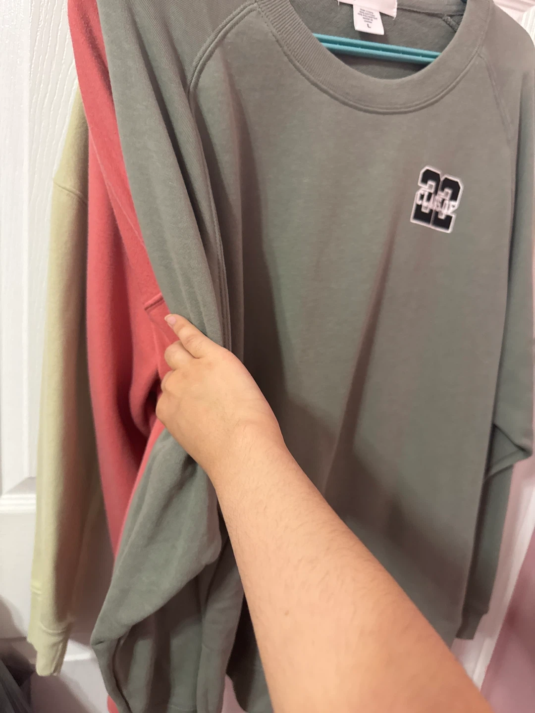 Light Green Crewneck Sweatshirt with "22 Class" Patch