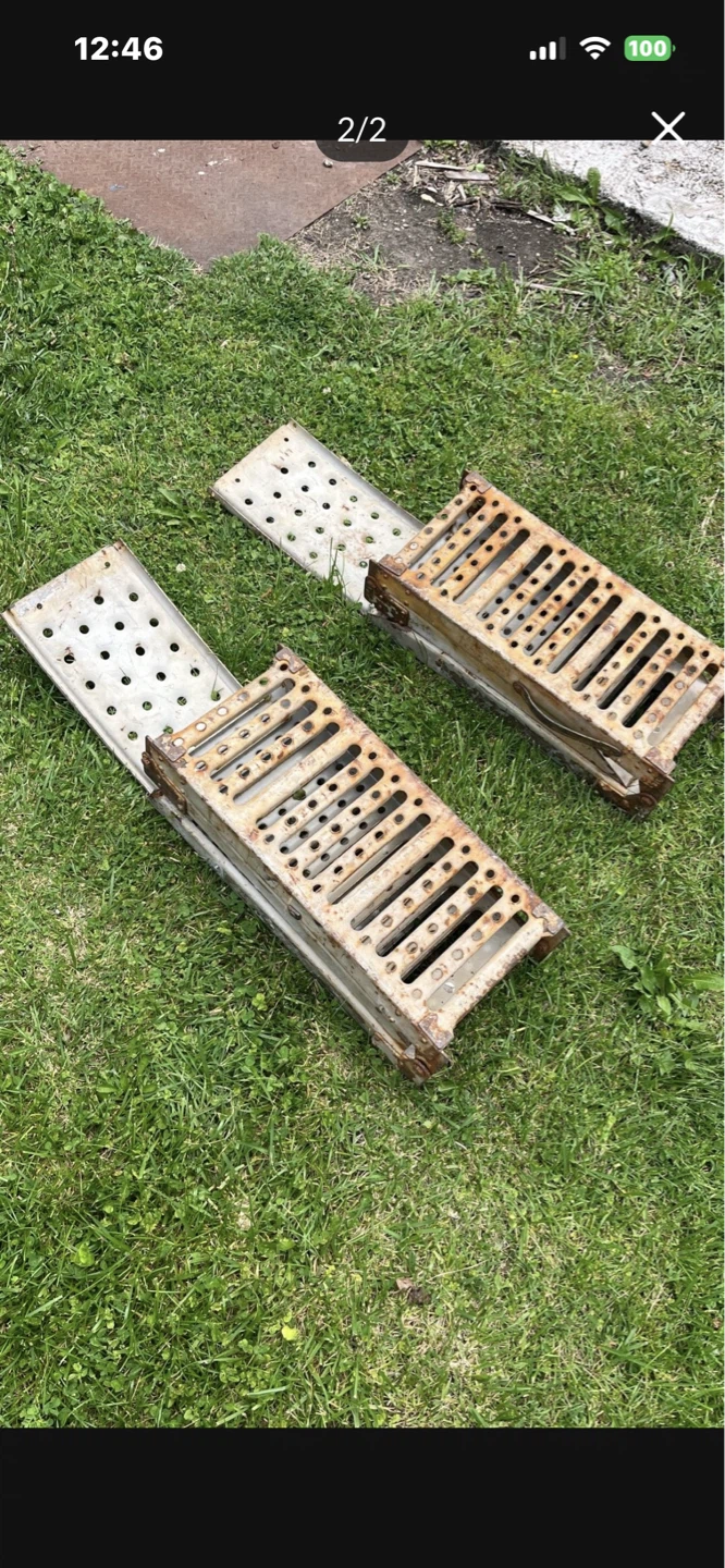 Heavy folding truck ramps - photo 2