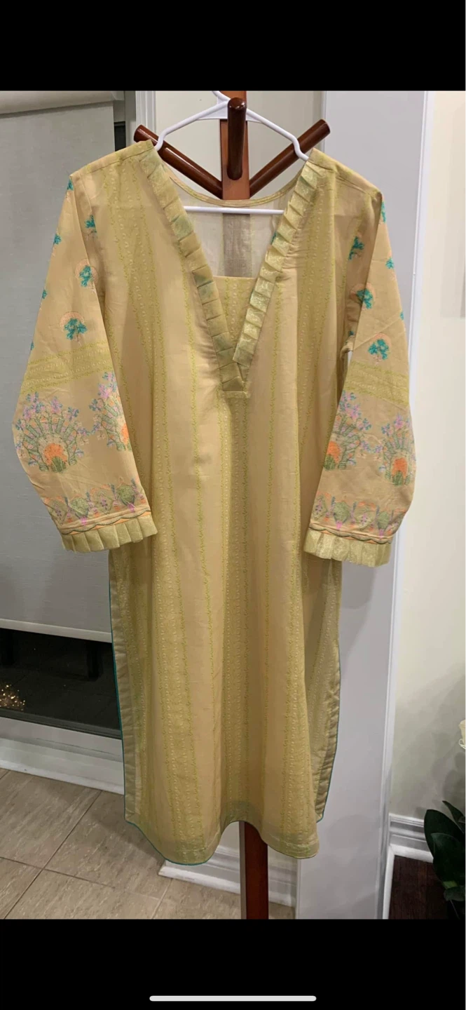 Beige Embroidered Kurti Shalwar Suit with Dupatta - photo 2
