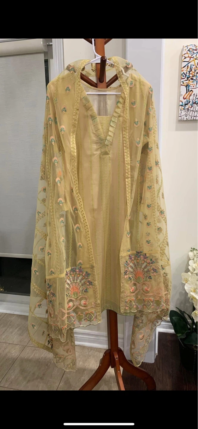 Beige Embroidered Kurti Shalwar Suit with Dupatta - photo 4
