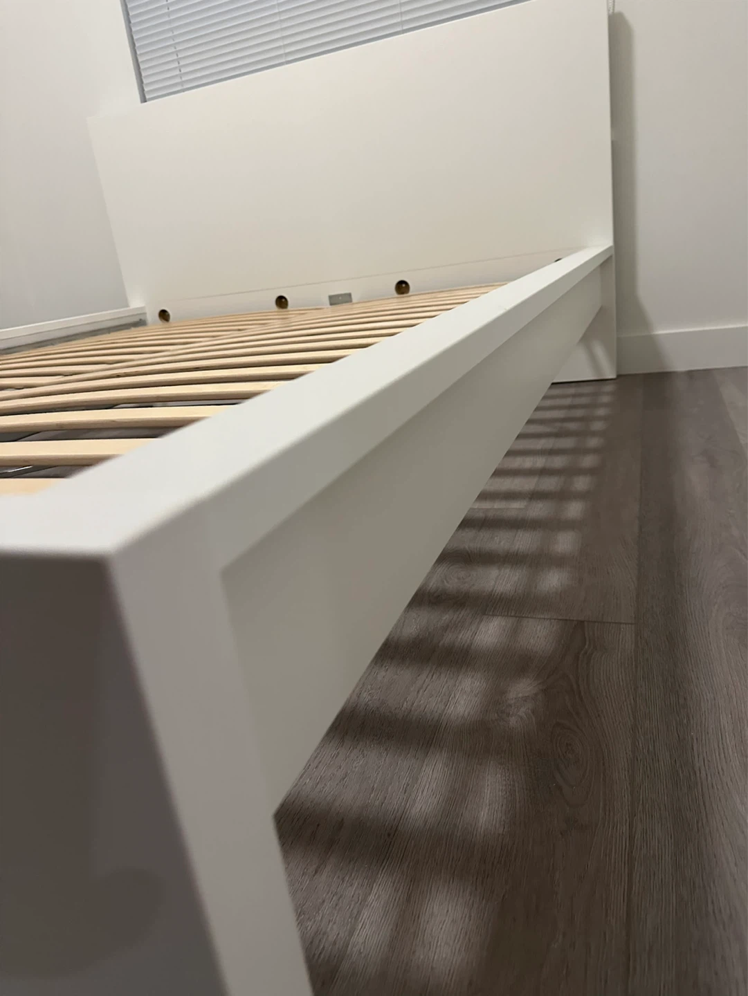 Ikea king size bed frame +FREE Delivery - photo 4