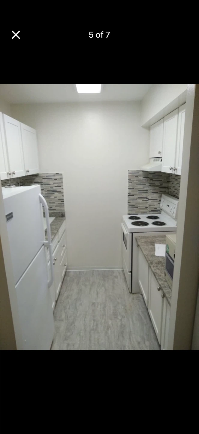 Private furnished bedroom at sunset beach for rent - photo 3