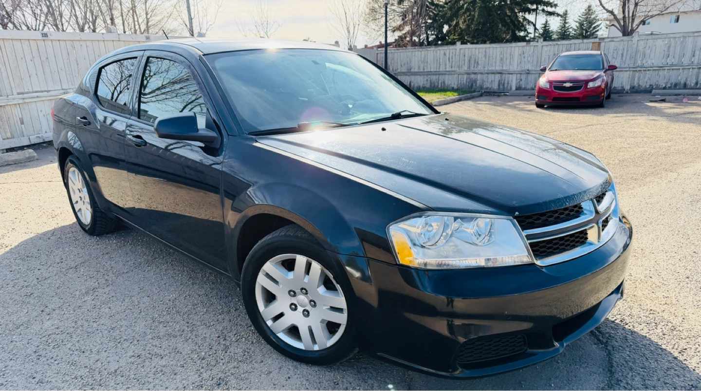 2012 Dodge Avenger with Low Kms - photo 4