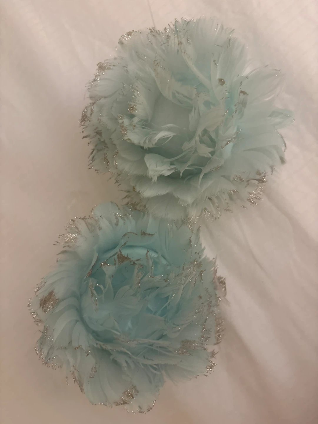 Baby blue feather with gold glitter hanging ornaments - photo 4