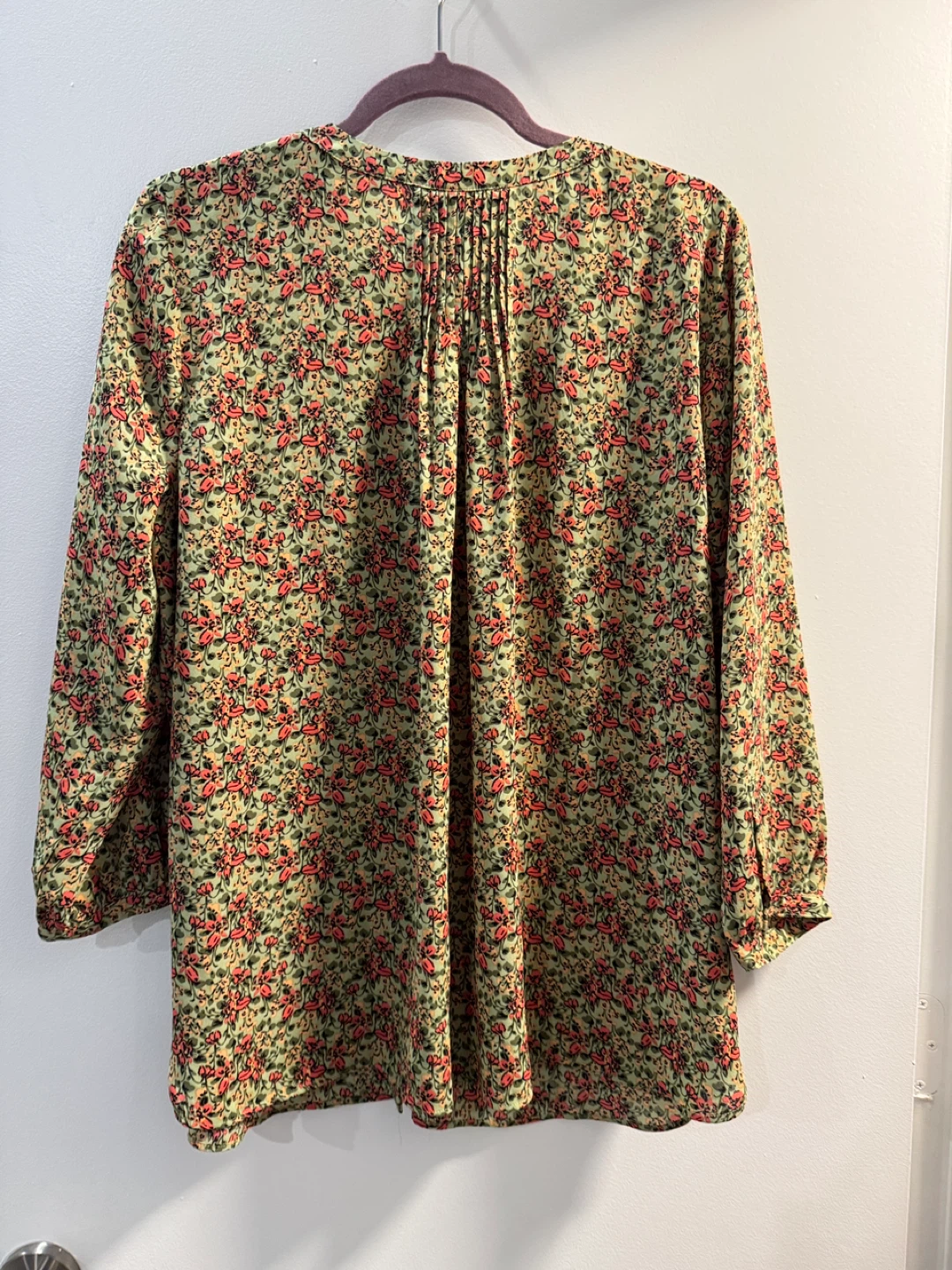 NYDJ Women's Floral Print V-Neck Blouse - photo 2