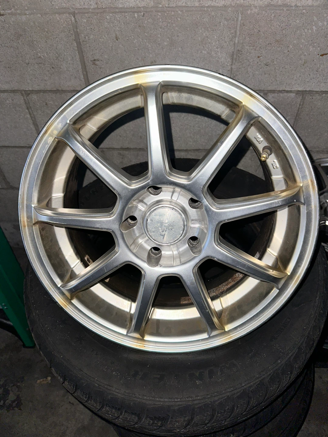 🔥 Fast 16” Alloy Rims – Clean Sporty Setup 🔥