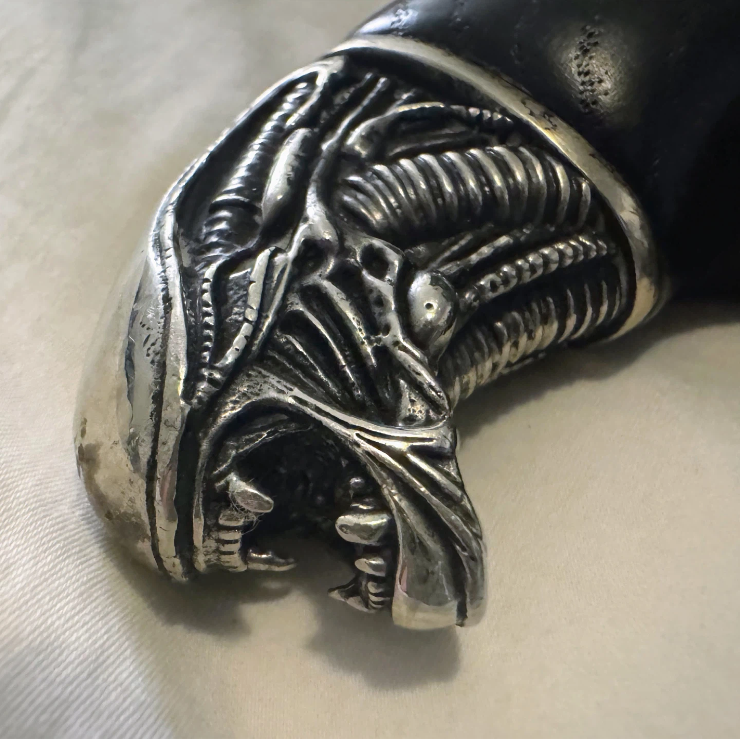 Unique Handcrafted Solid Oak Xenomorph Cane Walking Stick - photo 3