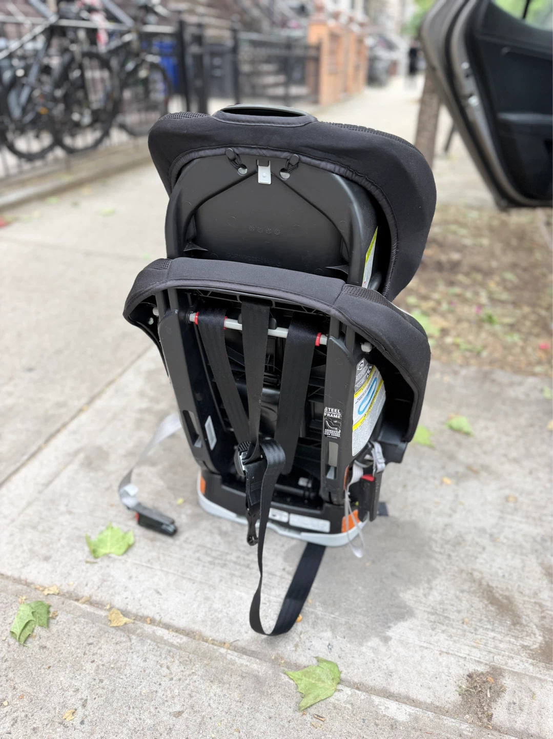 Graco Car Seat - photo 2