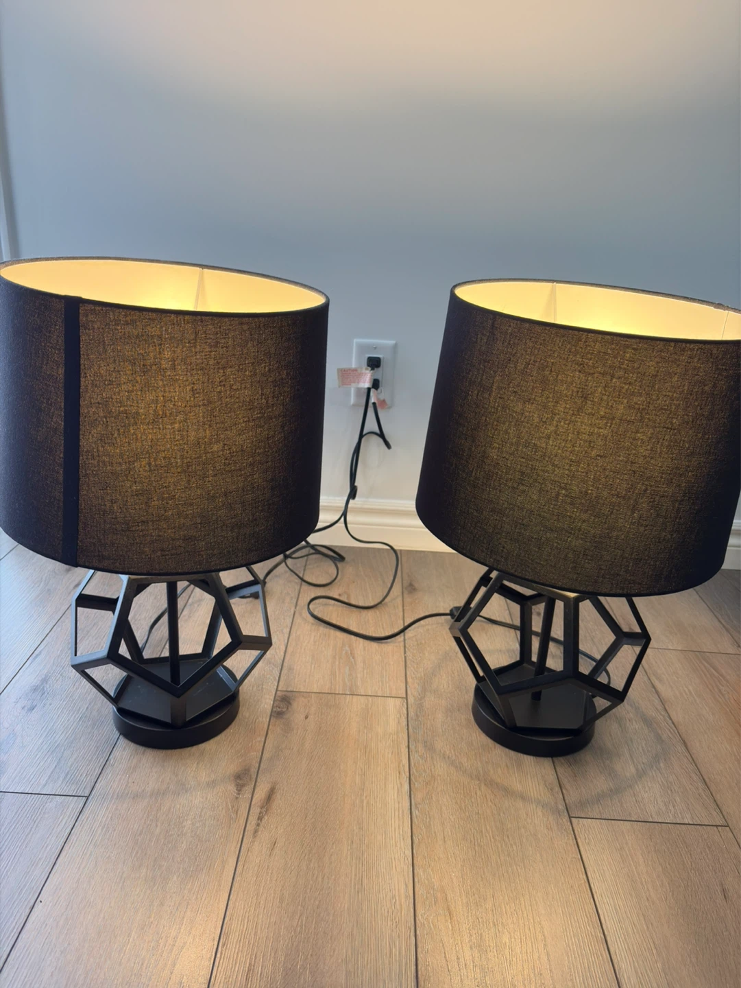 Set of 2 Black Geometric Table Lamps - photo 2