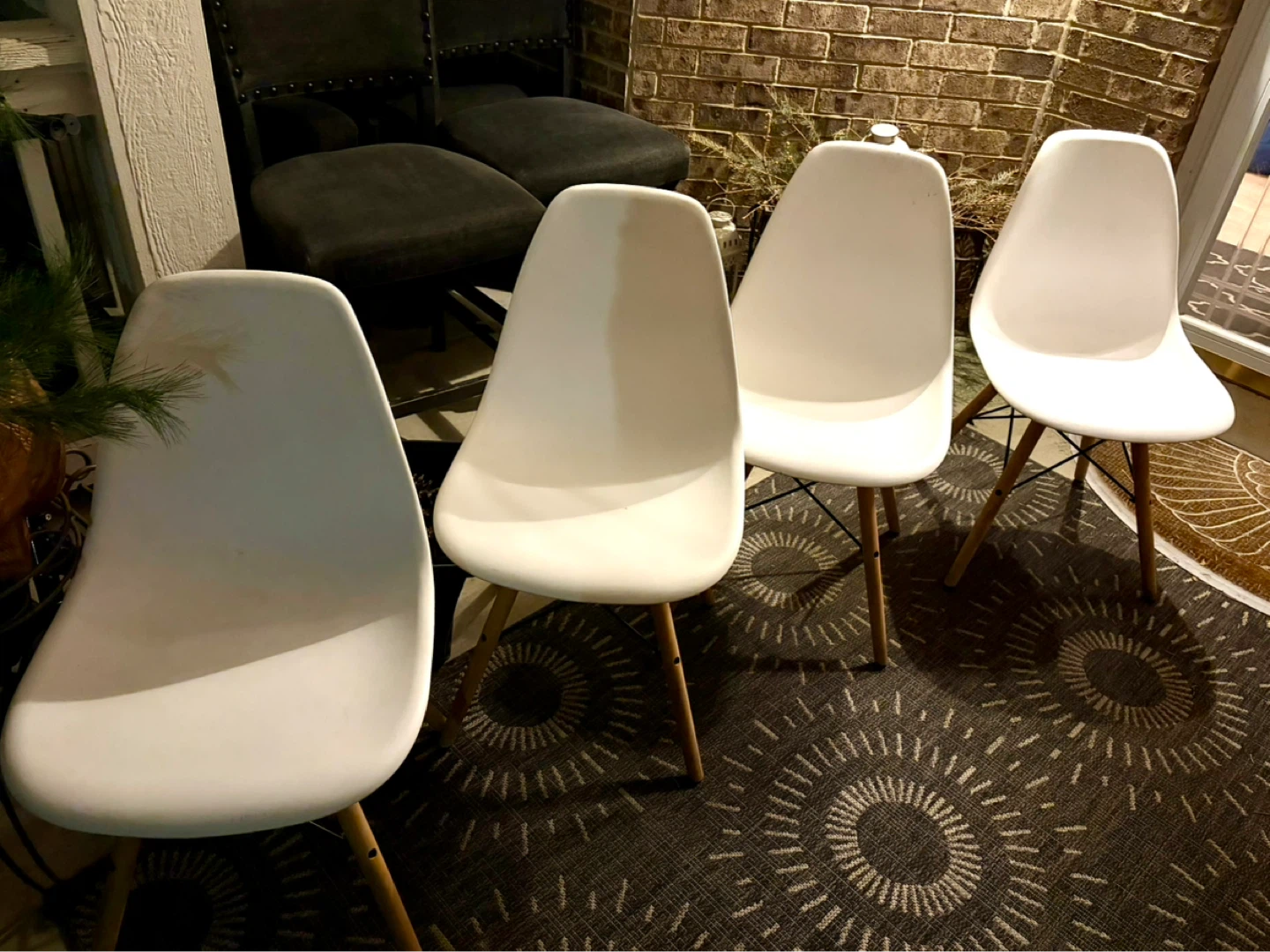 Set of 4 Modern White Dining Chairs
