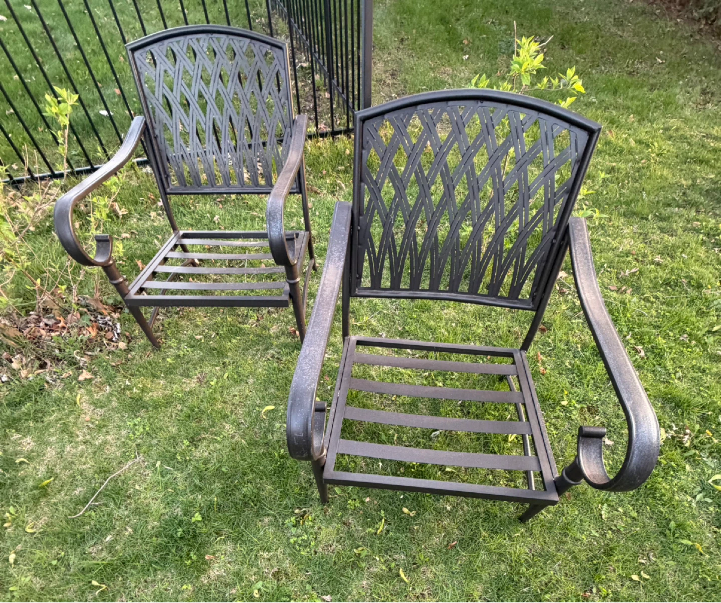 Outdoor Dining Set - Oval Table & 4 Chairs - photo 4