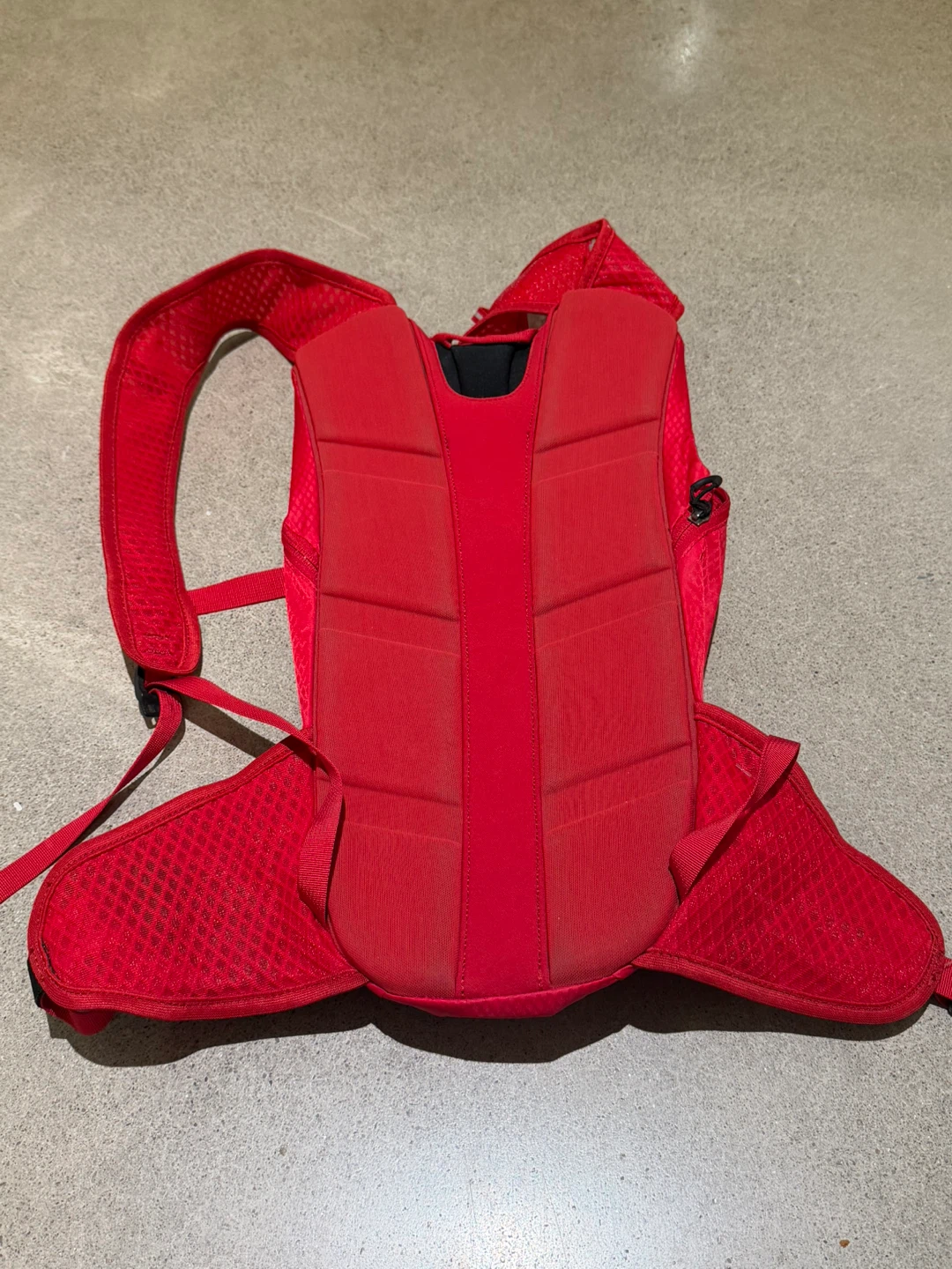 Mountain Equipment Co-op Red Backpack - photo 2