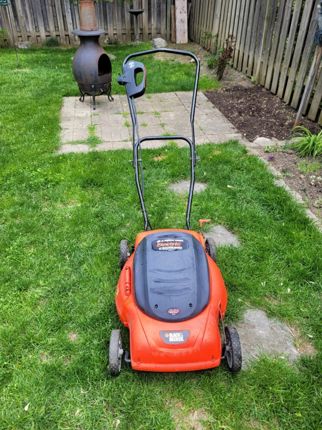 Electric Black & Decker Electric Lawn Mower