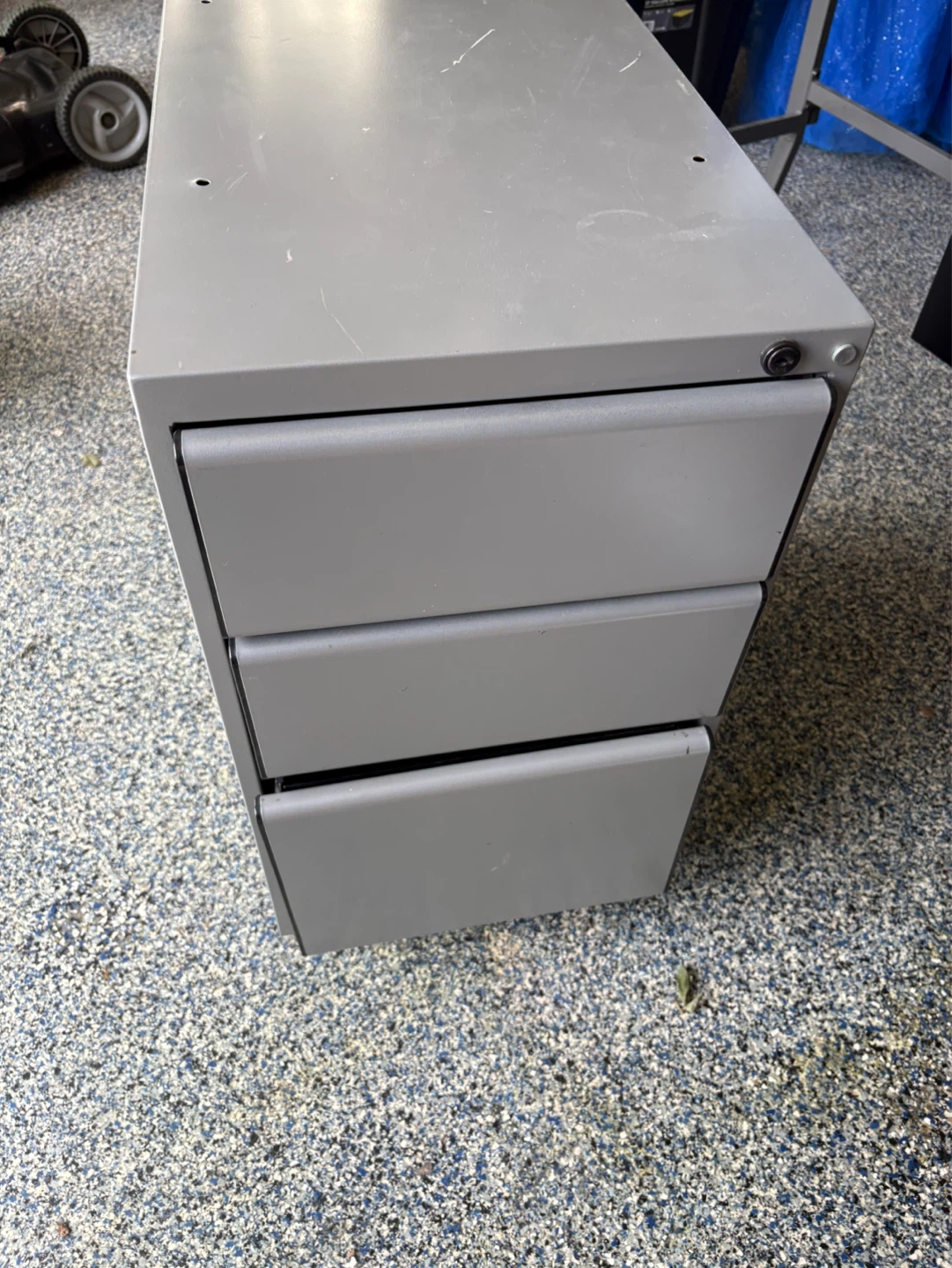 Gray Metal 3-Drawer Filing Cabinet