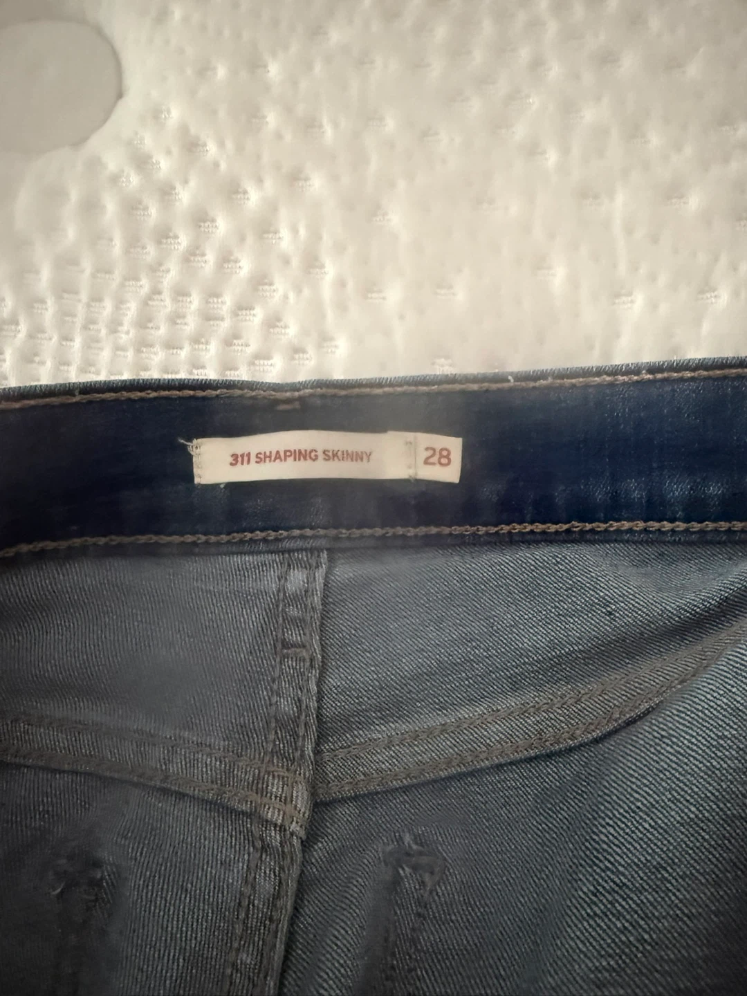 Levi's 311 Shaping Skinny Jeans Size 28 - photo 4