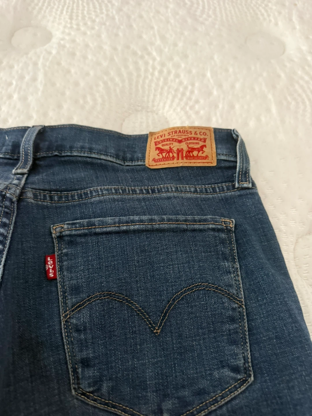 Levi's 311 Shaping Skinny Jeans Size 28 - photo 3