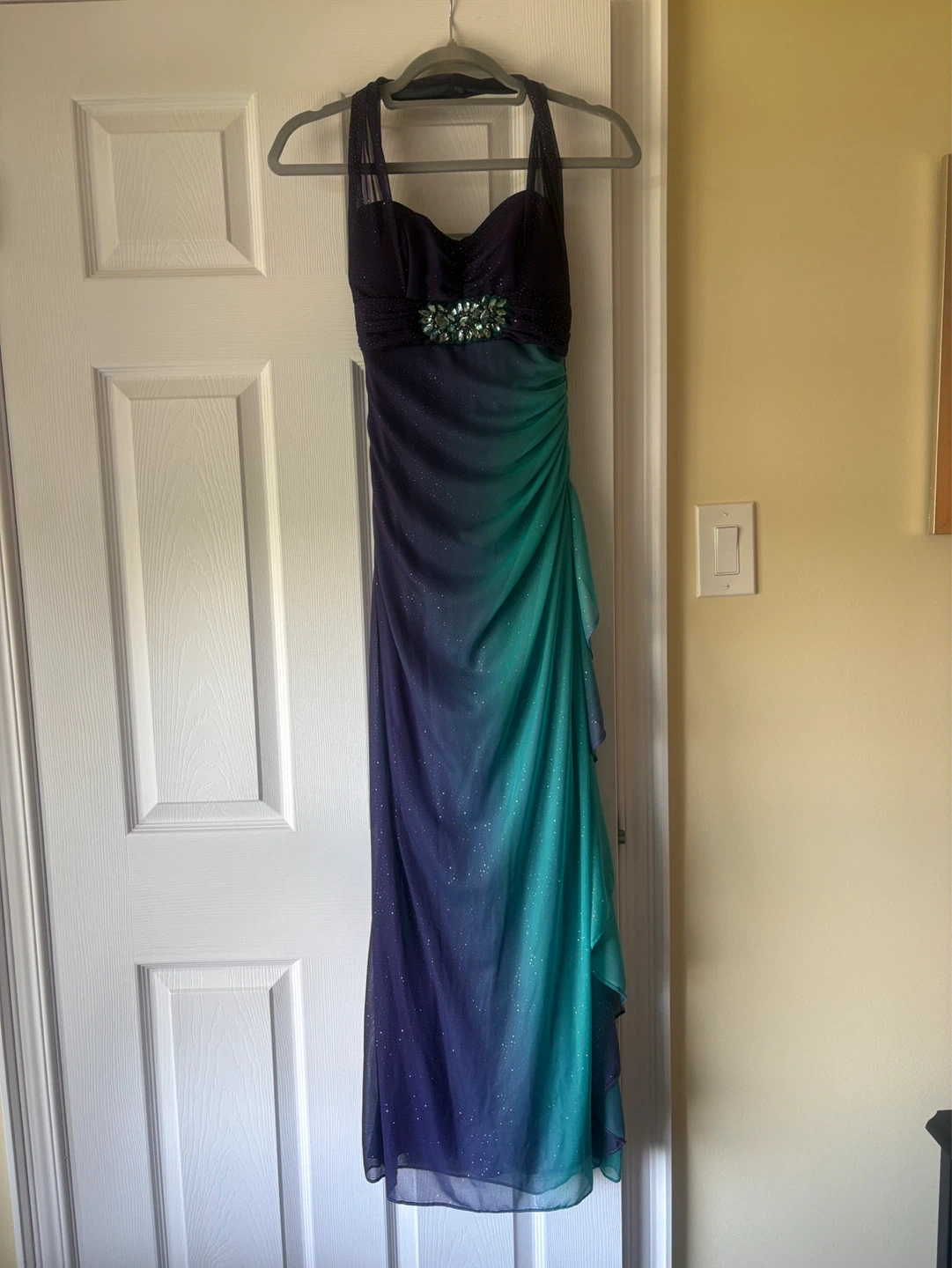 Laura Petites Ombre Halter Gown - Size 0P