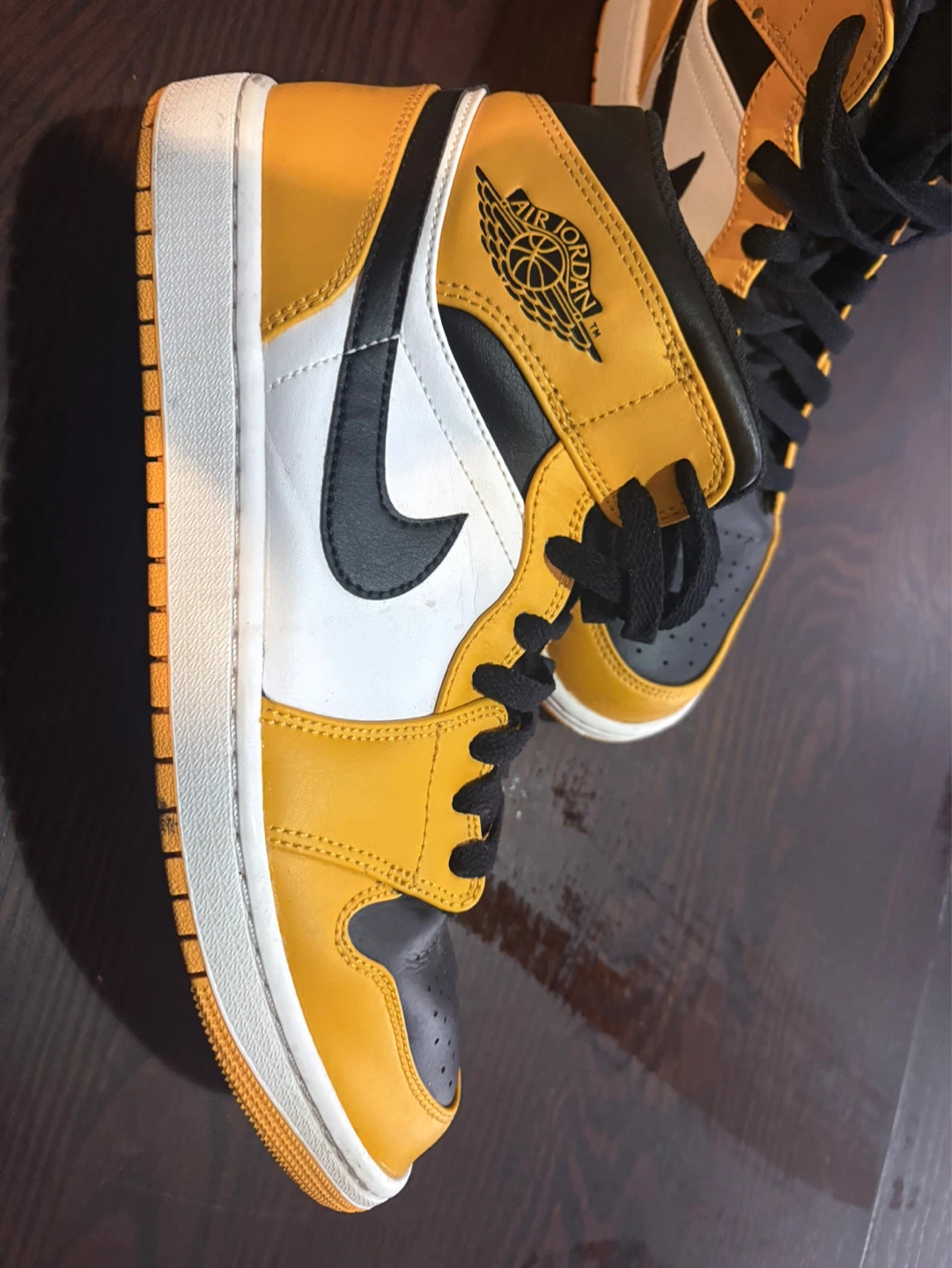 Air Jordan 1 Mid Yellow Black White High Top Sneakers US 10.5 - photo 2
