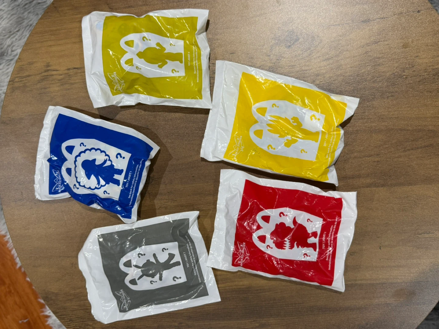 Collection of happy meal toys - photo 5