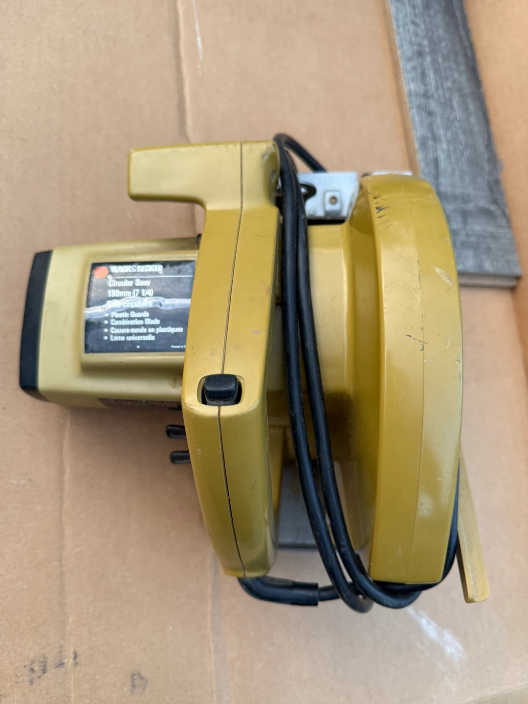 BLACK+DECKER 7 1/4" Circular Saw 5300 RPM