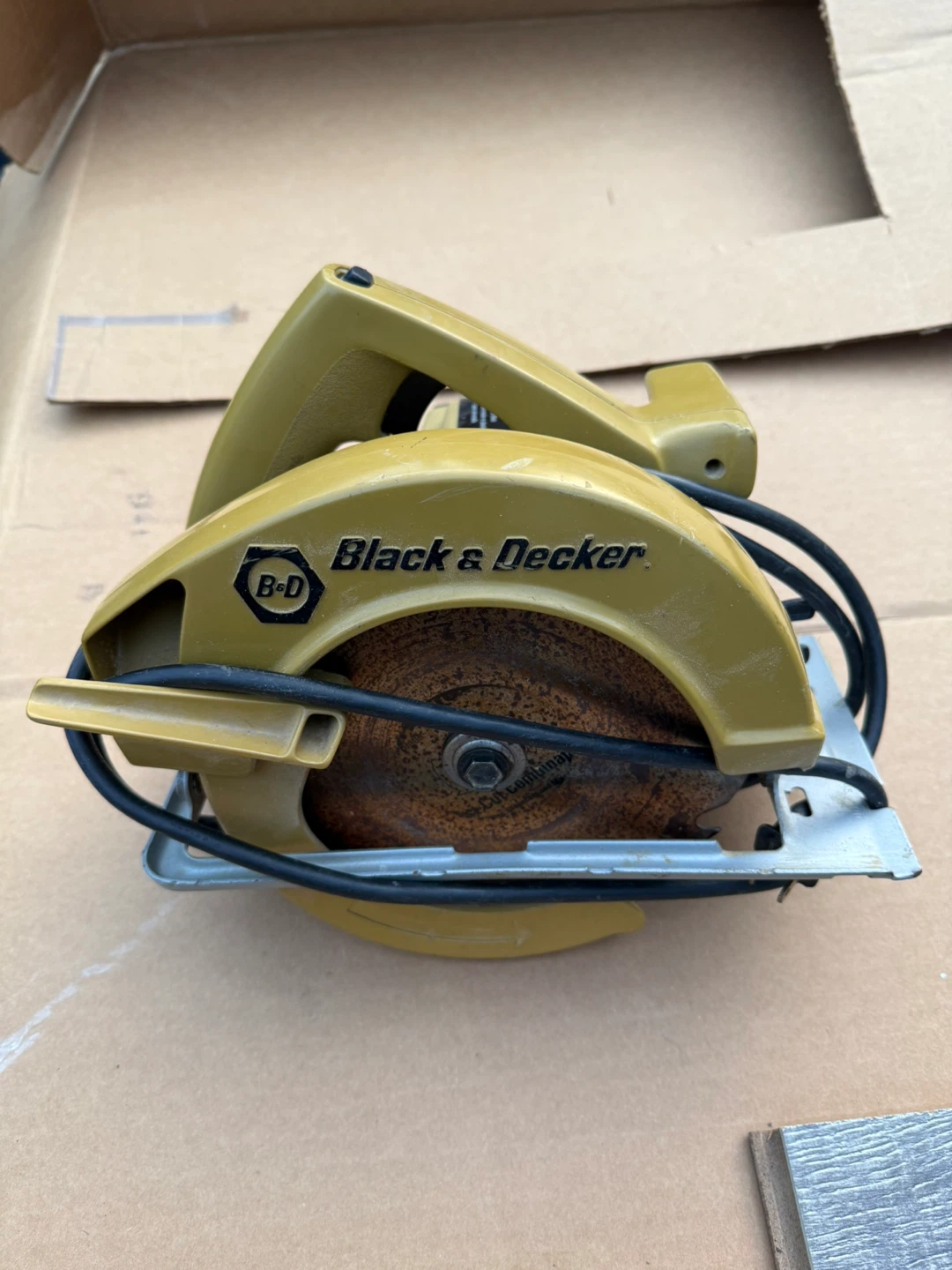BLACK+DECKER 7 1/4" Circular Saw 5300 RPM - photo 2