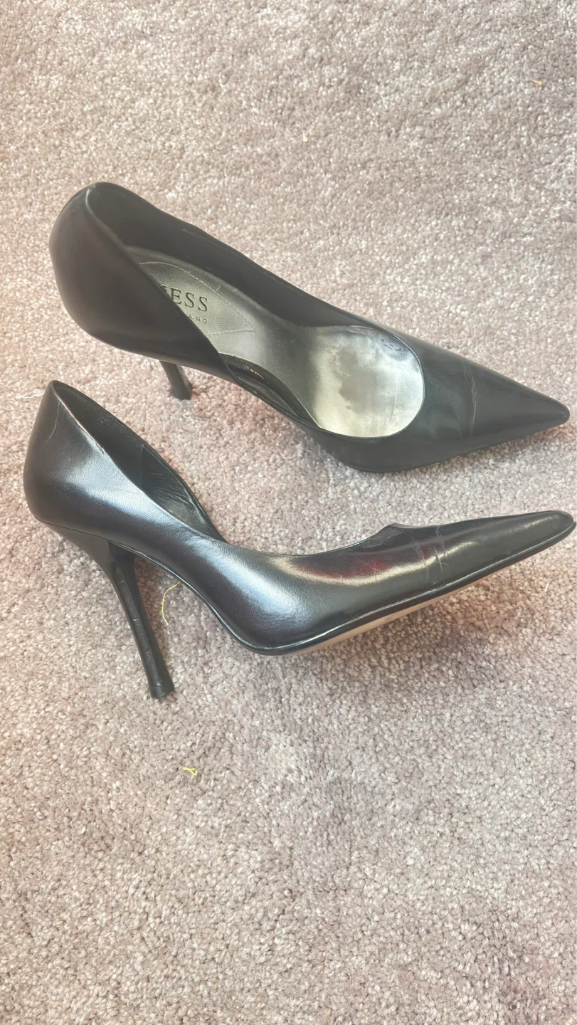 Guess by Marciano Black Leather Heels - photo 2