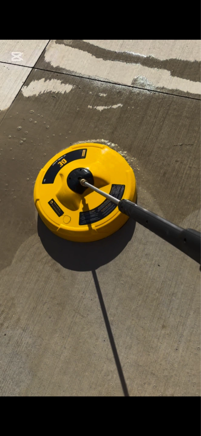 Garage & Driveway Pressure Washing - photo 4