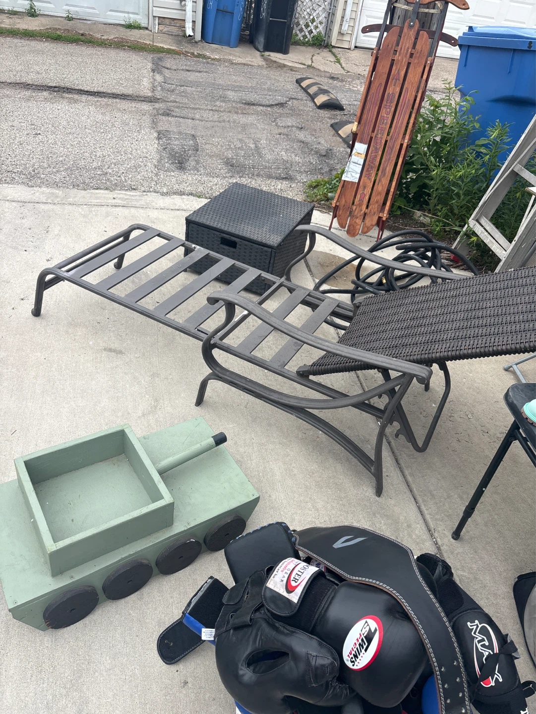 Garage sale today 5/23/26 till 7pm - photo 2