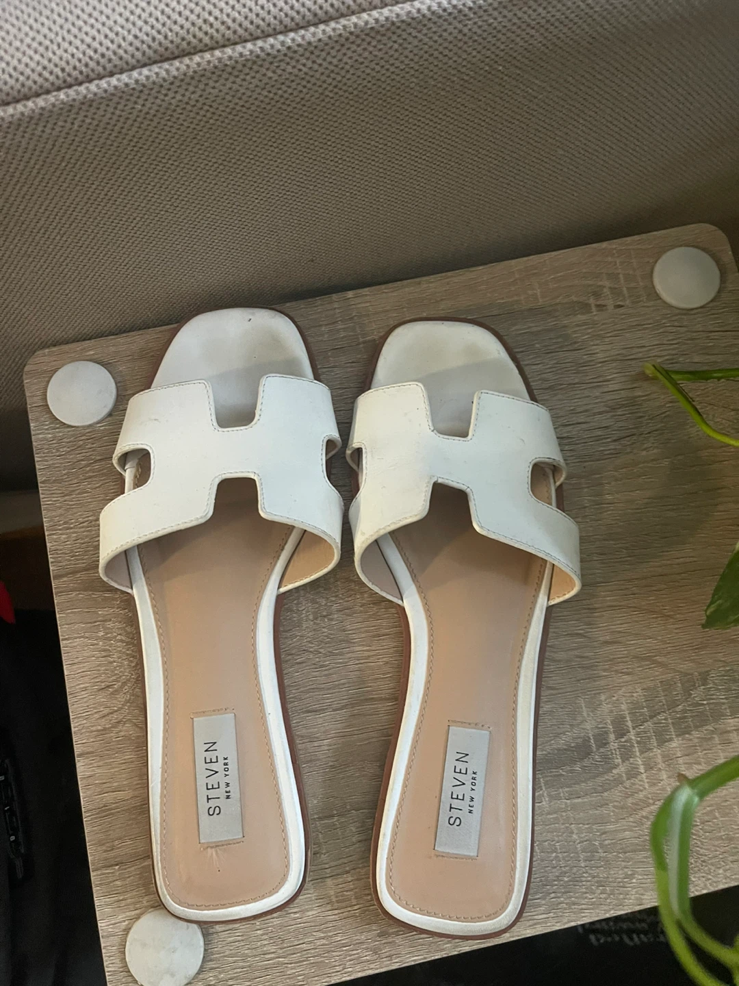 STEVEN NEW YORK White H-Band Slides - Size 7