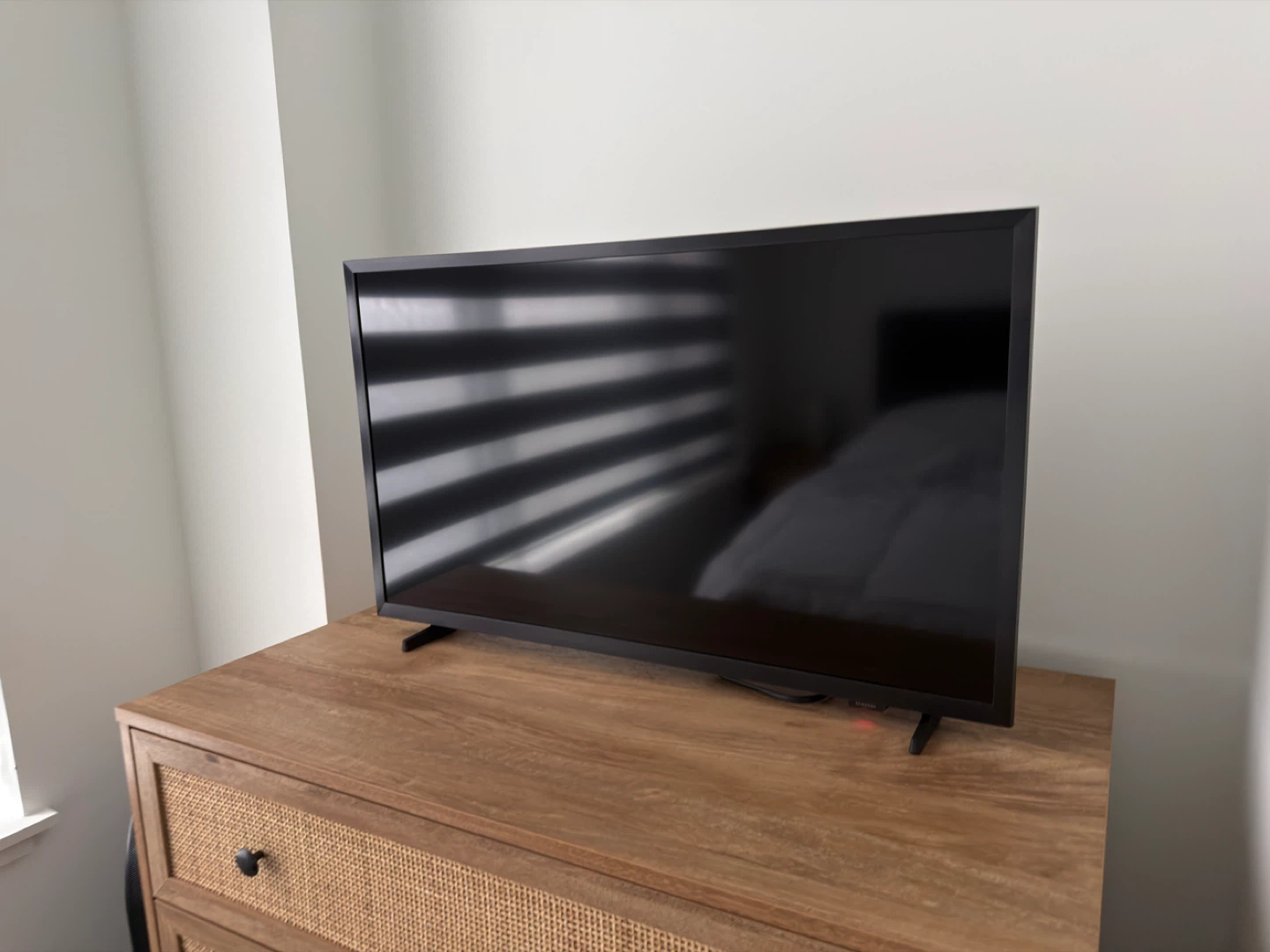 Samsung 32" Class - H5000 Series - HD LED TV - photo 3