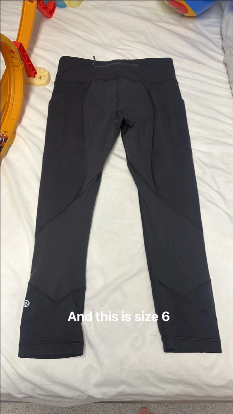 Lululemon Black Running Leggings - Size 6