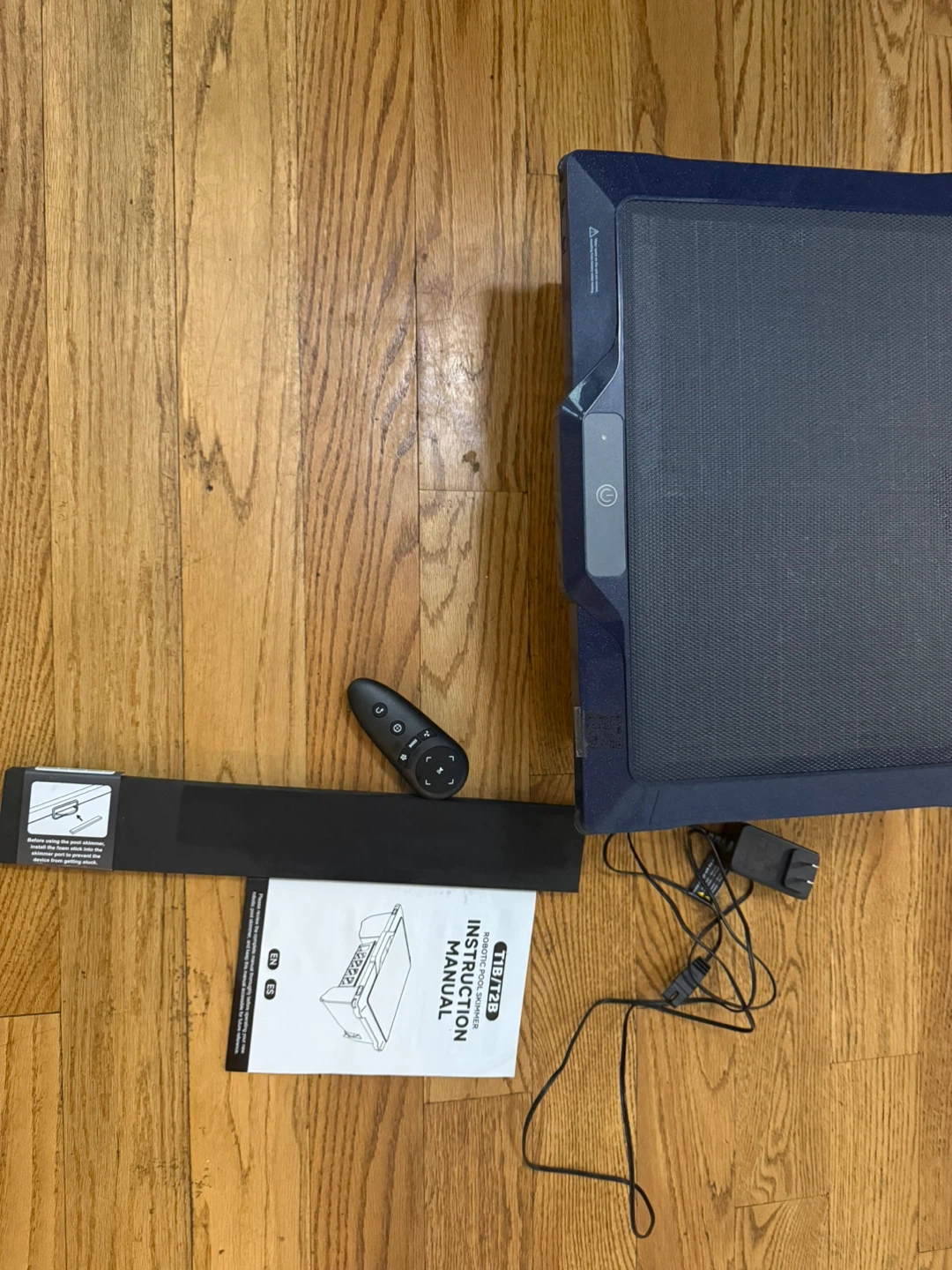 T18/T26 Robotic Pool Surface Cleaner with Remote - photo 2