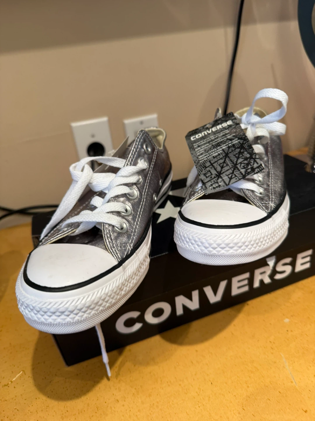 Converse All Star Chuck Taylor Silver Shoes Size 6.5Y - photo 4
