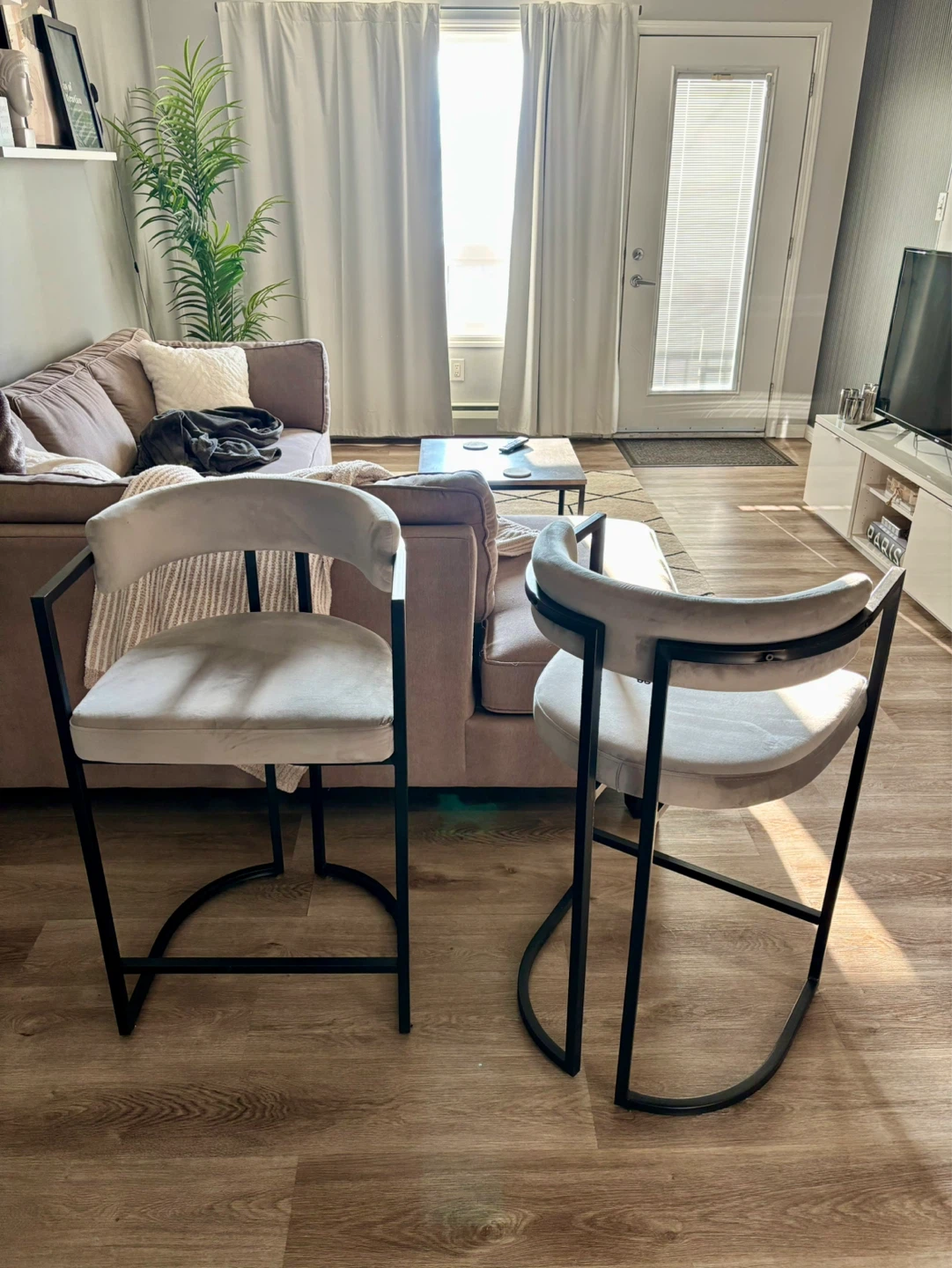 Set of 4 Grey Velvet Bar Stools - photo 2