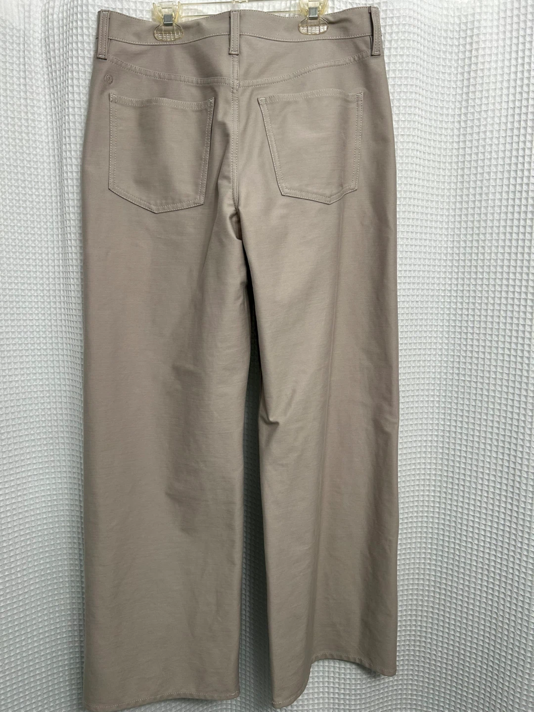 Lululemon EasyFive Classic Wide-Leg Pants Size 29 Beige - photo 4