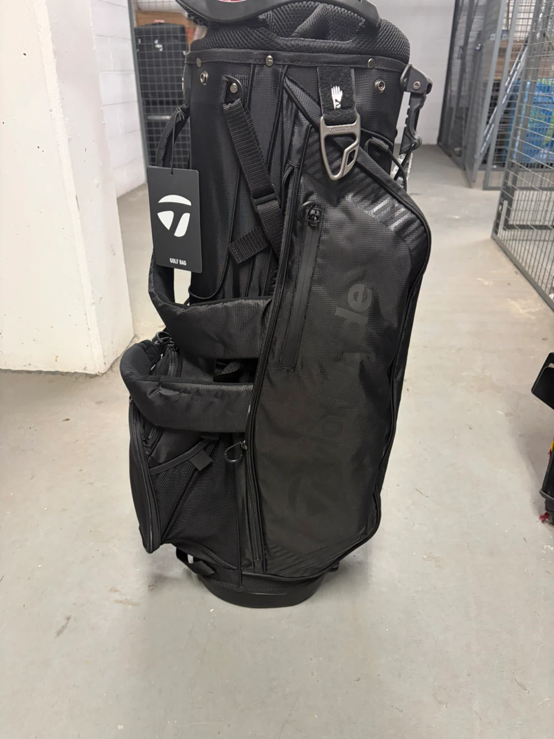 Brand new TaylorMade Golf Bag - photo 2