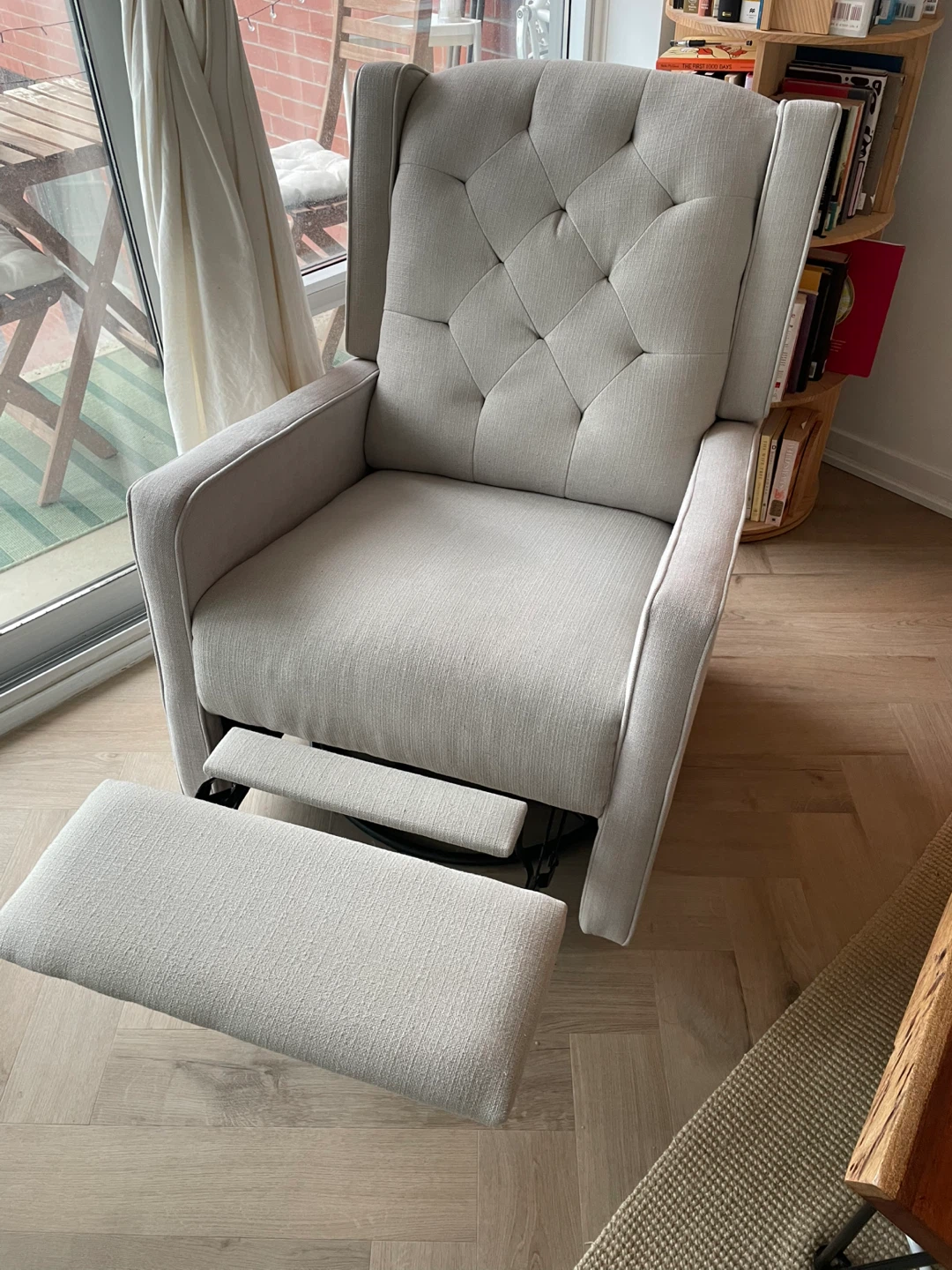 Serta Convertible Glider Recliner in Light Grey - photo 3