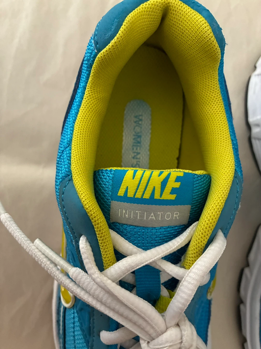 Nike Initiator Women's Running Shoes-size 7 - photo 3
