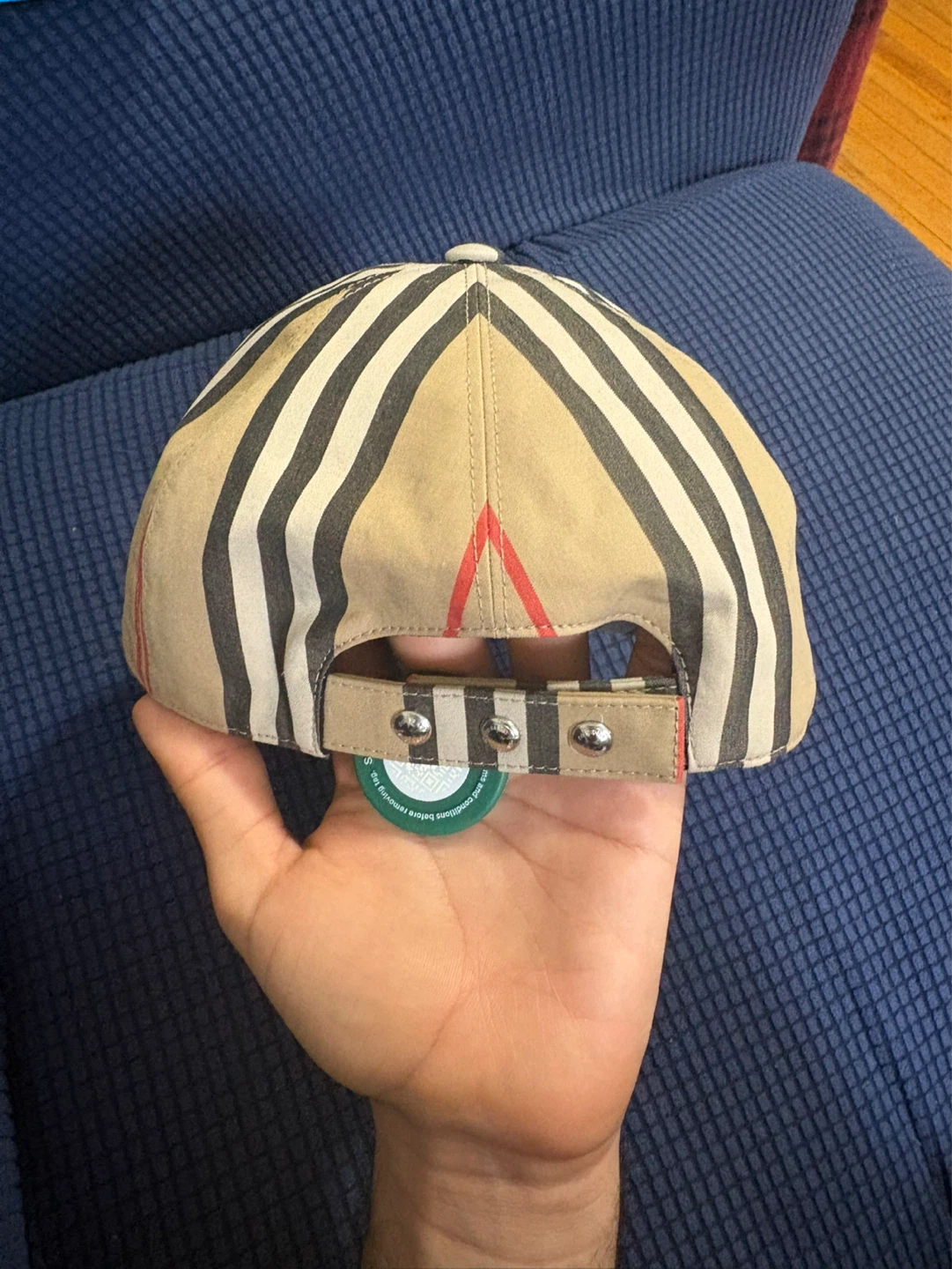 Burberry Baseball Cap - photo 4