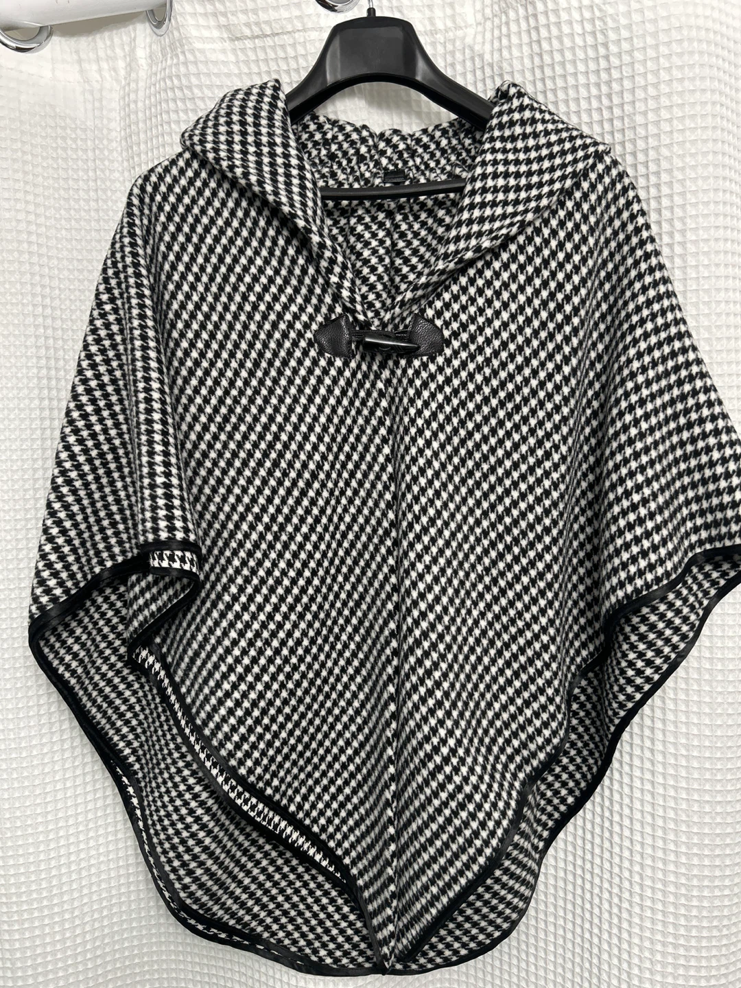 Houndstooth Poncho Cape with Toggle Closure