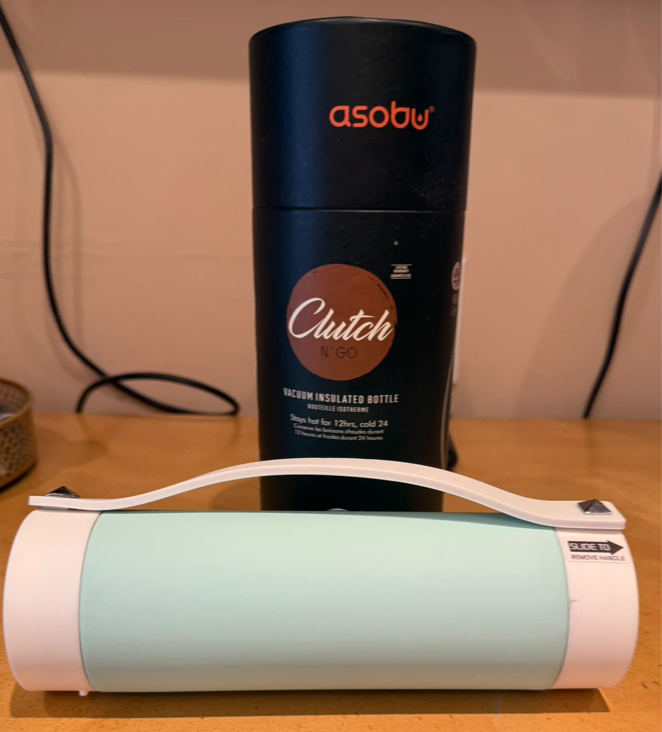 Clutch N' GO Vacuum Insulated Bottle - 14 oz / 410 ml