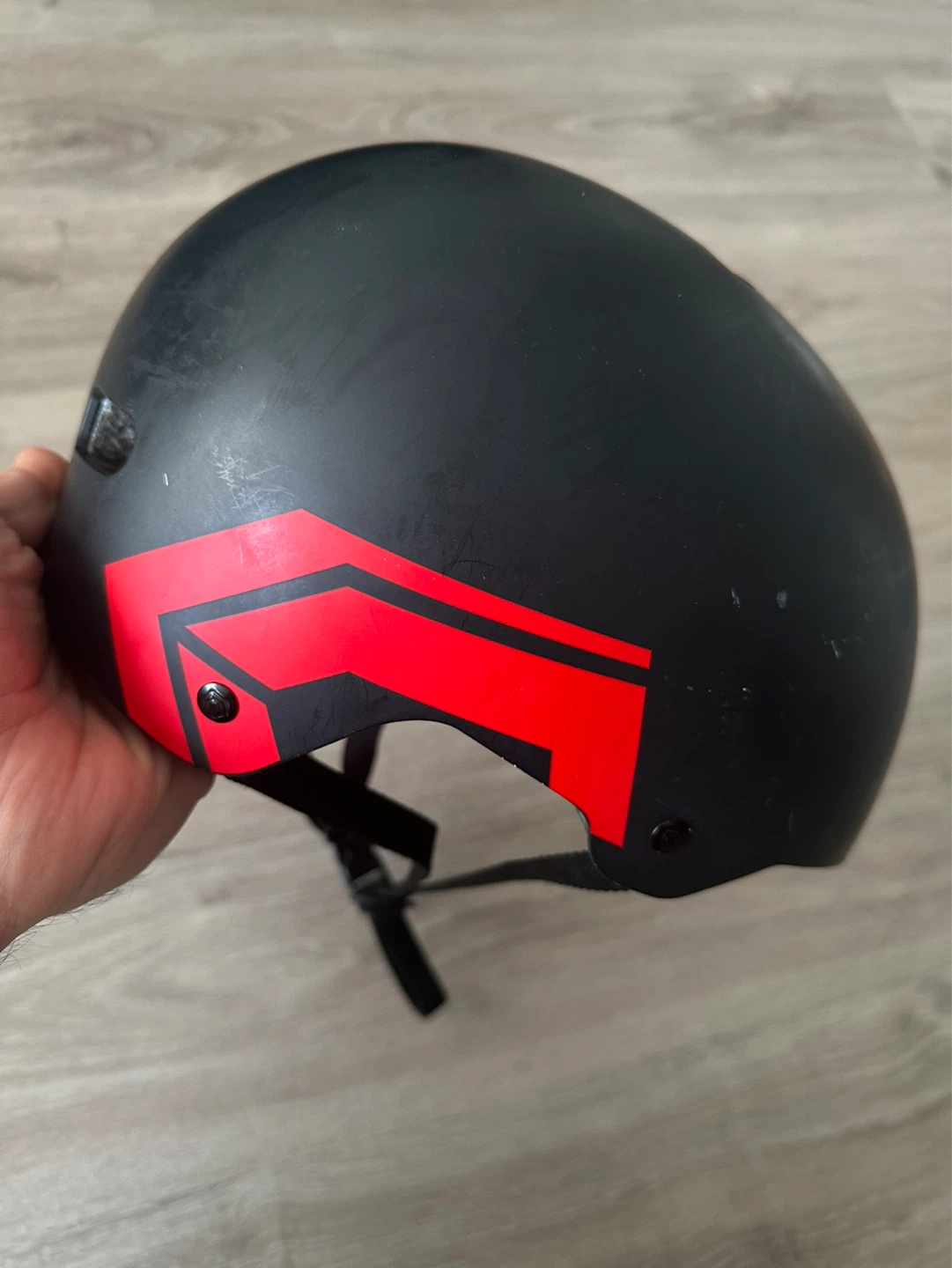 CAPIX BUCKET helmet black red - photo 2